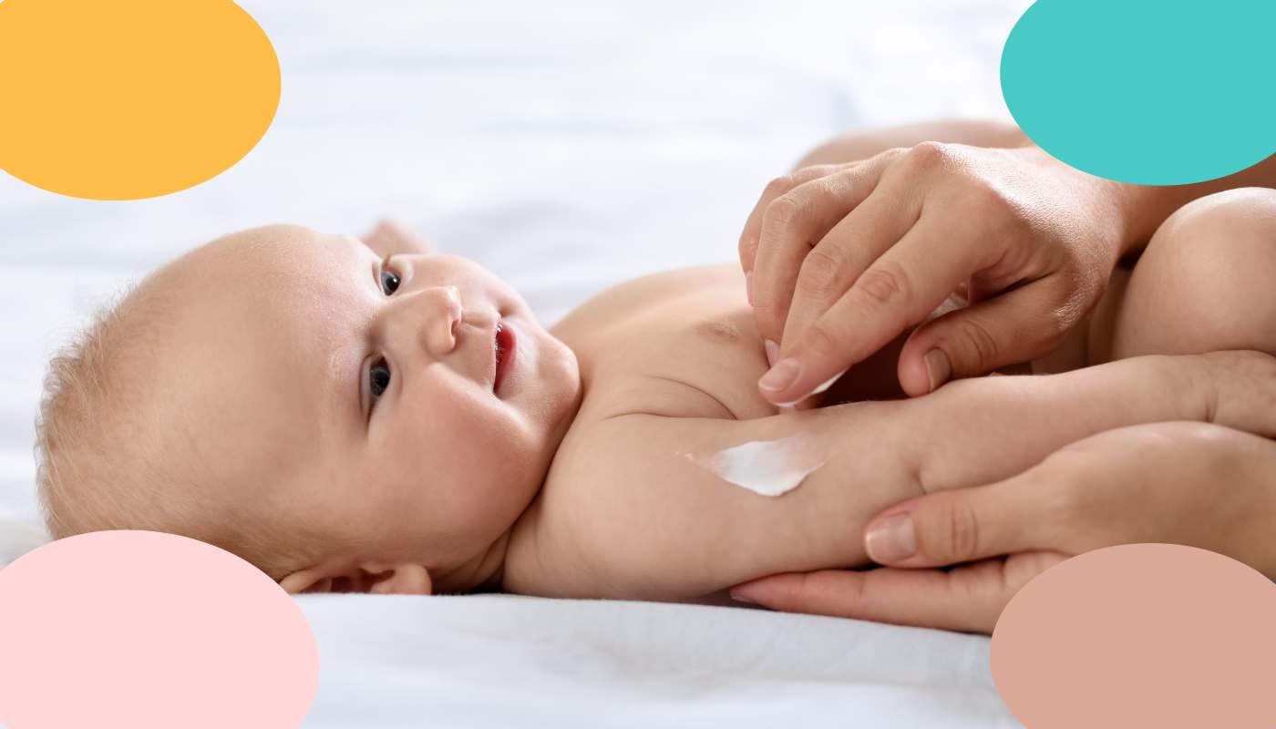 bebé durmiendo tras recibir una vacuna